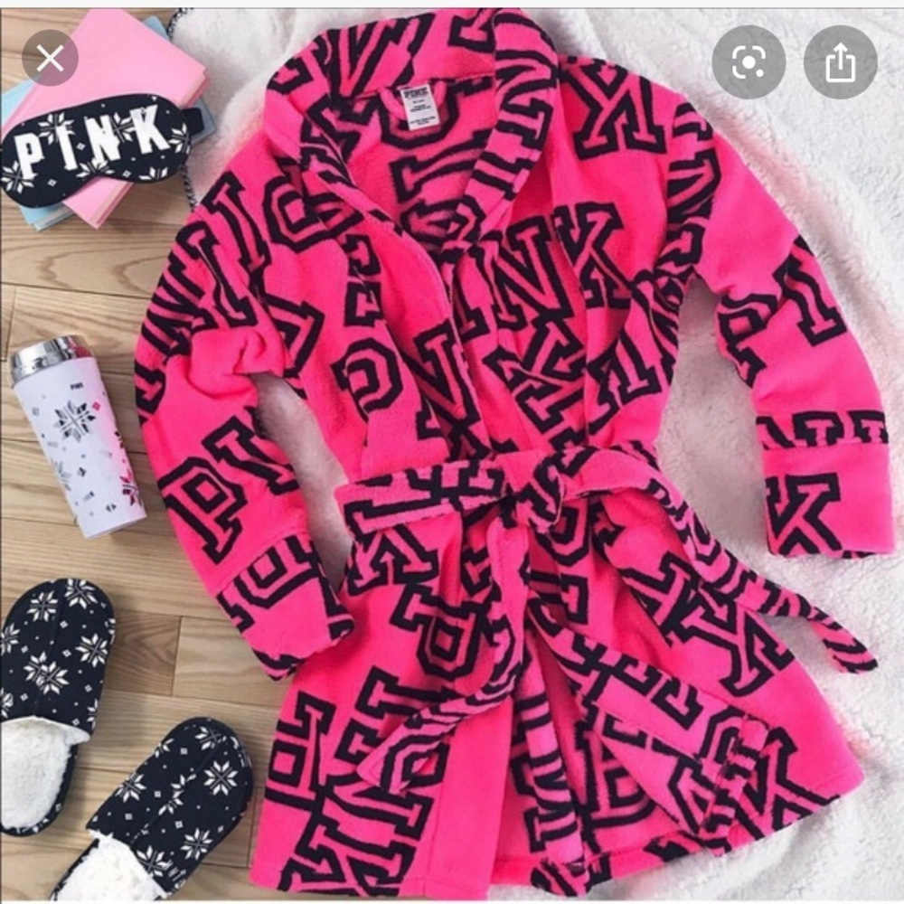 NWT VS PINK XS/S bath robe